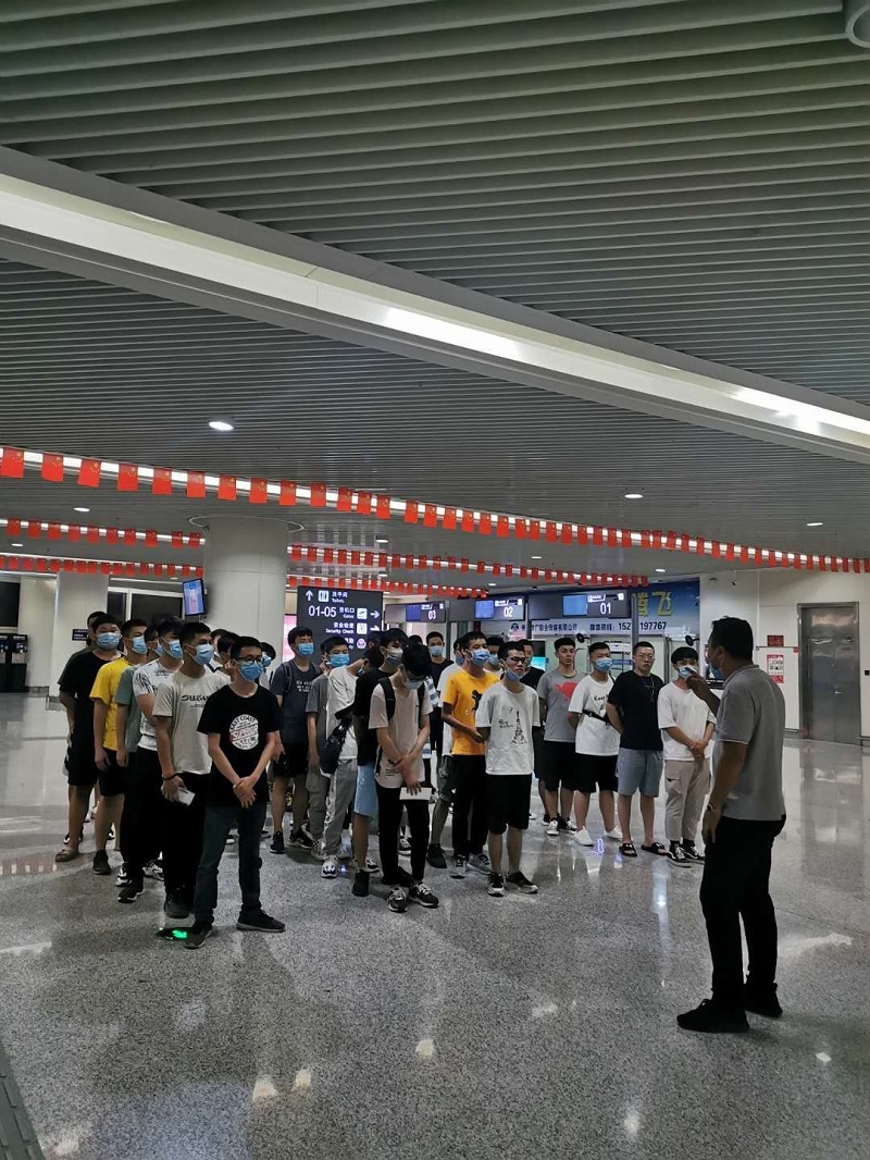 今日潛心鉆研技藝  鑄就明日大國工匠