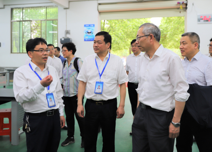 人社部副部長湯濤一行到我系實(shí)訓(xùn)練功場現(xiàn)場指導(dǎo)