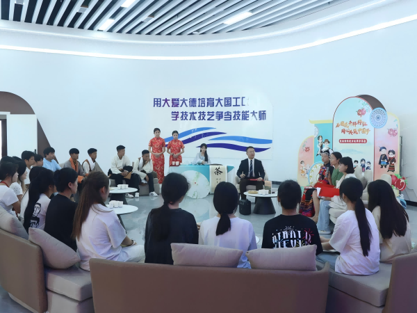 學(xué)院成功舉辦“石榴花開(kāi)籽籽紅 同心共筑中國(guó)夢(mèng)”民族團(tuán)結(jié)進(jìn)步故事分享會(huì)