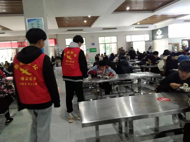 機(jī)械工程系開(kāi)展“溫暖三月，志愿同行”志愿服務(wù)活動(dòng)