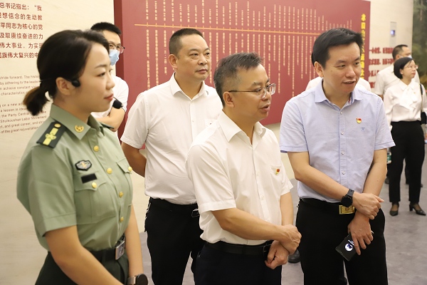 創(chuàng)新學習形式！衡陽技師學院黨委理論學習中心組把“課堂”搬到紅色教育基地