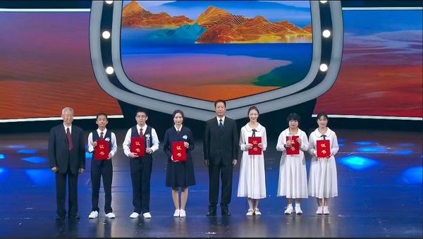 衡陽(yáng)技師學(xué)院學(xué)子代表湖南出征全國(guó)青少年禁毒知識(shí)競(jìng)賽總決賽，斬獲二等獎(jiǎng)