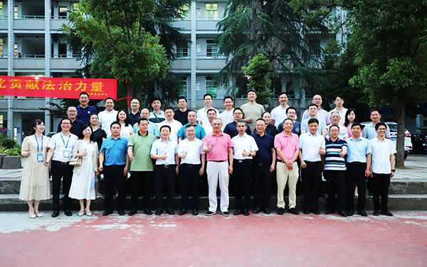 湘潭大學(xué)加快“雙一流”建設(shè)促進高質(zhì)量發(fā)展座談會在衡陽技師學(xué)院舉行