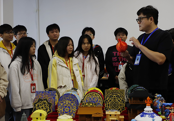 衡陽技師學(xué)院：一堂“走新”更“走心”的主題班會(huì)