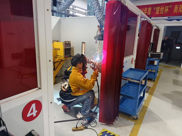 “楚怡杯”衡陽(yáng)市職業(yè)院校技能競(jìng)賽焊接技術(shù)賽項(xiàng)在我院舉行