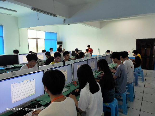 信息與生物技術(shù)系開展第四屆技能文化節(jié)系列賽項(xiàng)