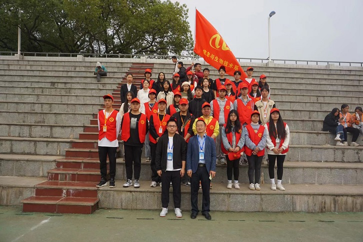 熱火朝天！信息系開展“我為群眾辦實(shí)事”實(shí)踐活動(dòng)